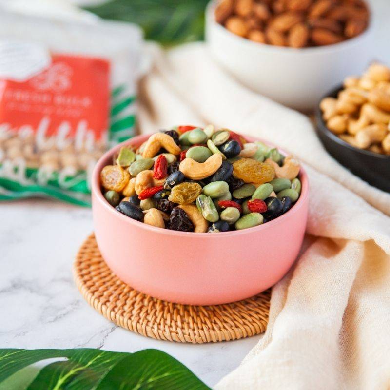 Fresh Bulk Cashew Goji Berry Trail Mix