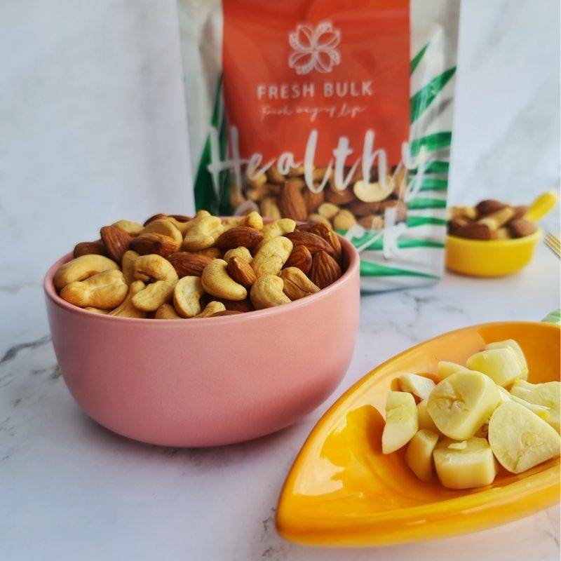 Fresh Bulk Roasted Garlic Nuts Mixed / cashew nut / almond / peanut