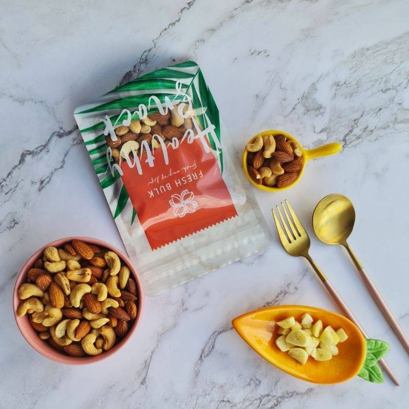 Fresh Bulk Roasted Garlic Nuts Mixed / cashew nut / almond / peanut